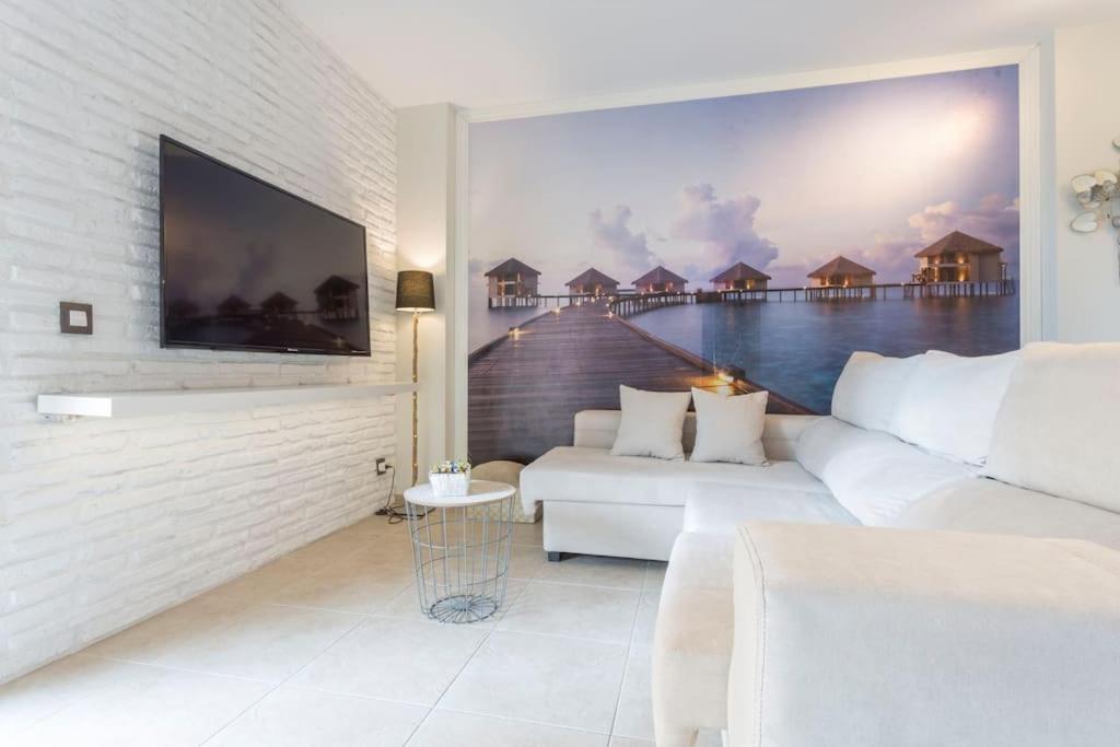 Piso De 2 Habitaciones, 3 Piscinas Y Cerca Del Mar Росес Екстериор снимка