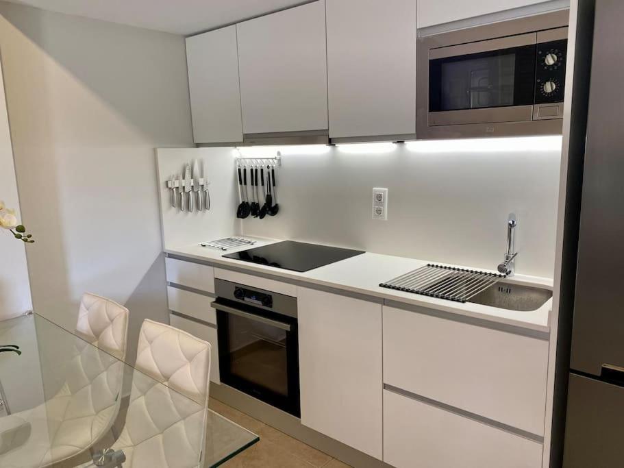 Piso De 2 Habitaciones, 3 Piscinas Y Cerca Del Mar Росес Екстериор снимка